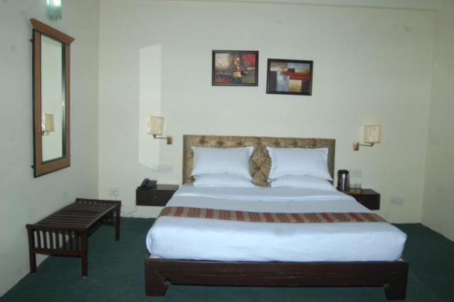 Natureraga Fernhill Resort Чейл Номер фото