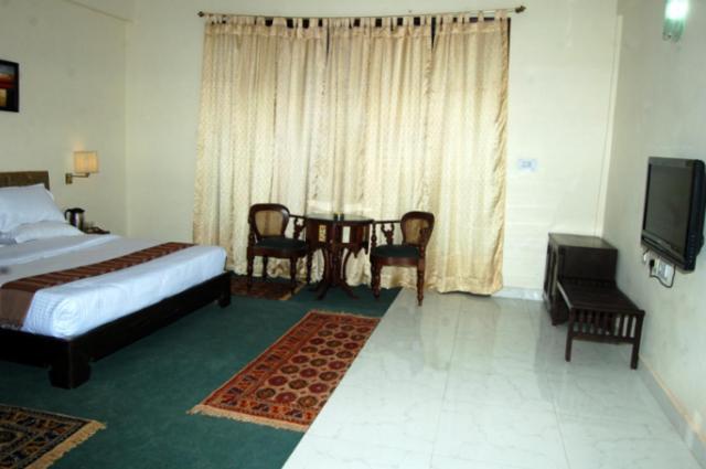 Natureraga Fernhill Resort Чейл Номер фото