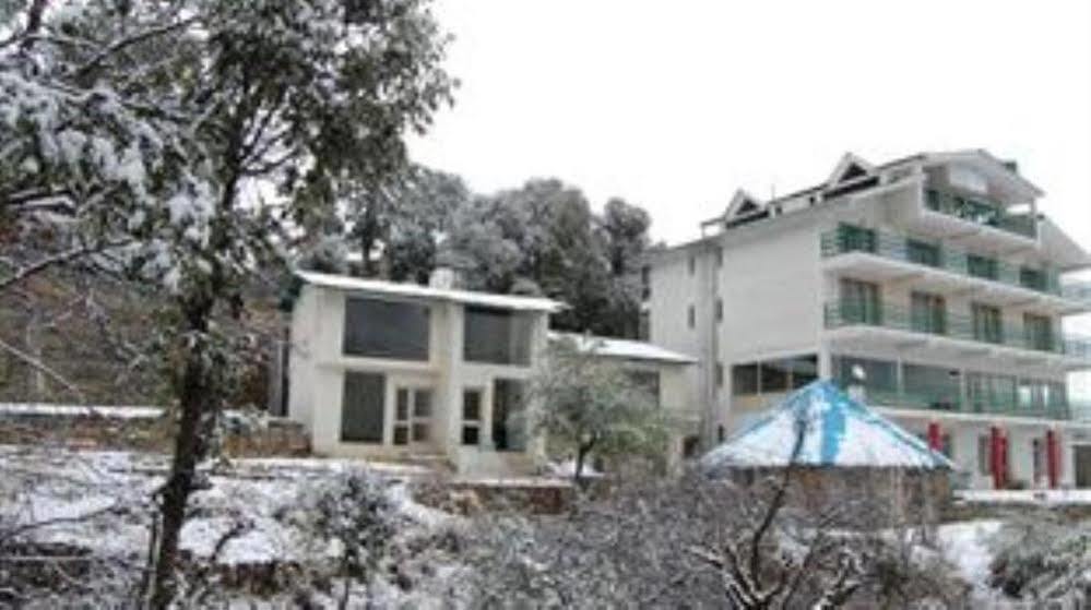 Natureraga Fernhill Resort Чейл Екстер'єр фото