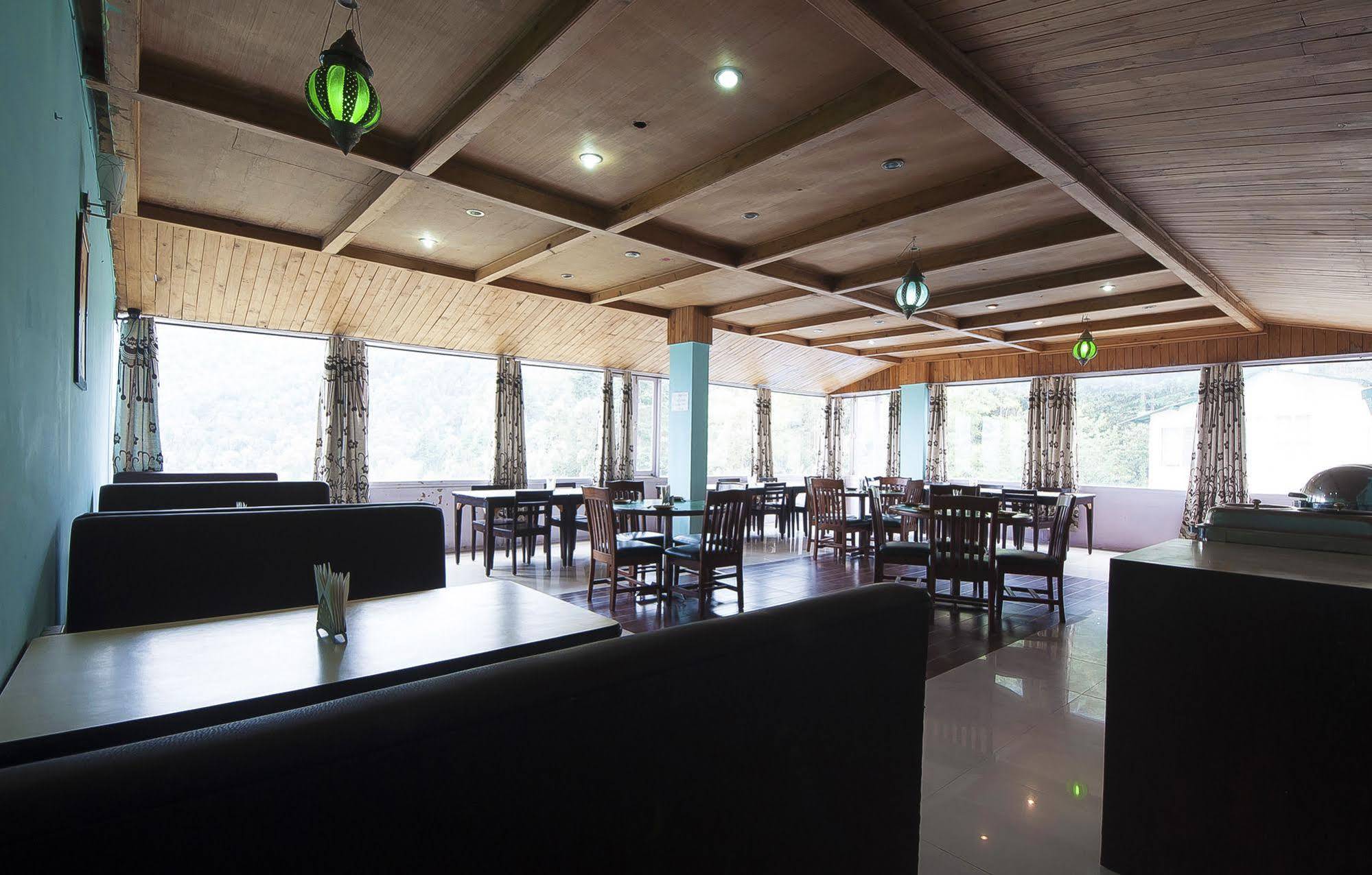 Natureraga Fernhill Resort Чейл Екстер'єр фото