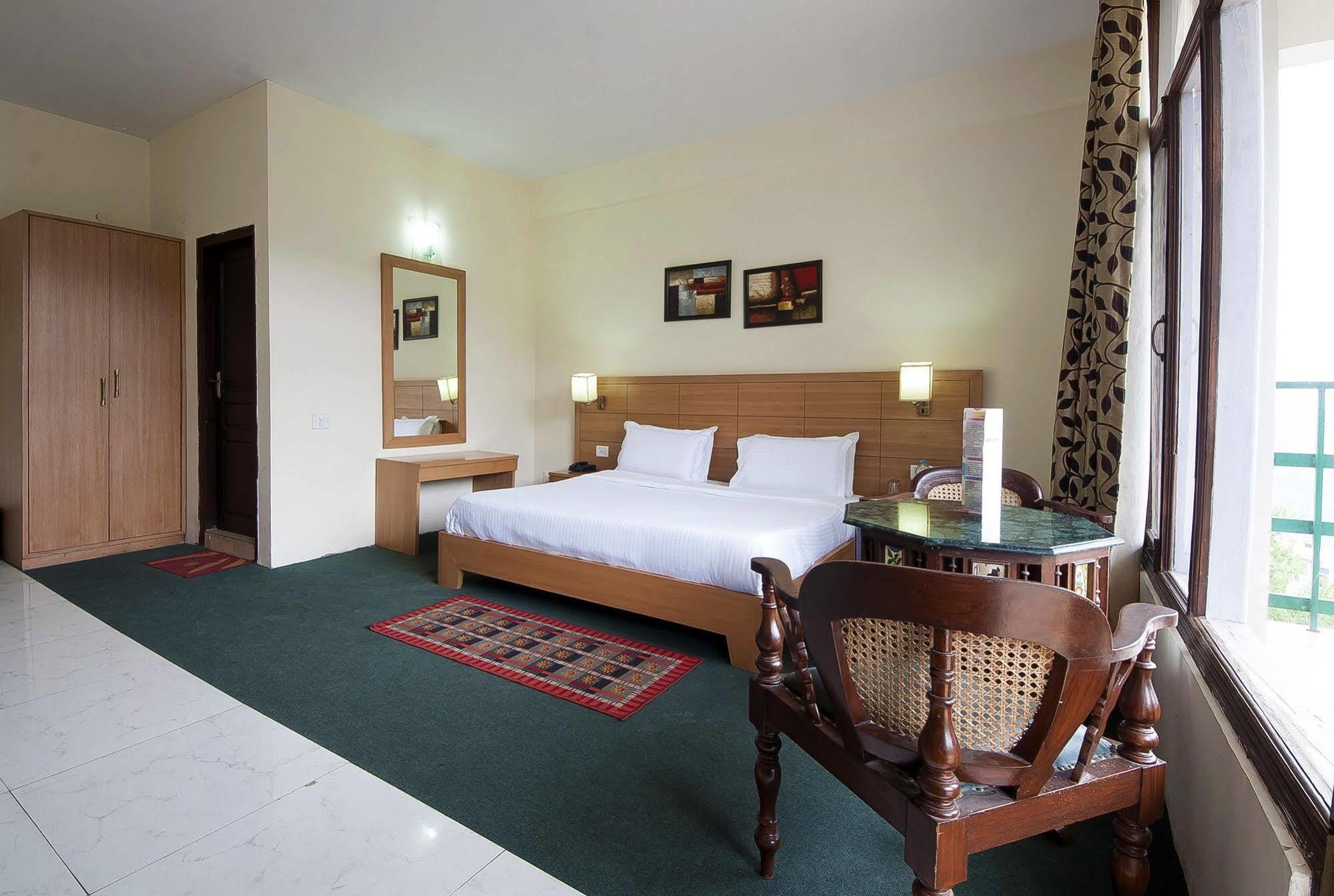 Natureraga Fernhill Resort Чейл Екстер'єр фото