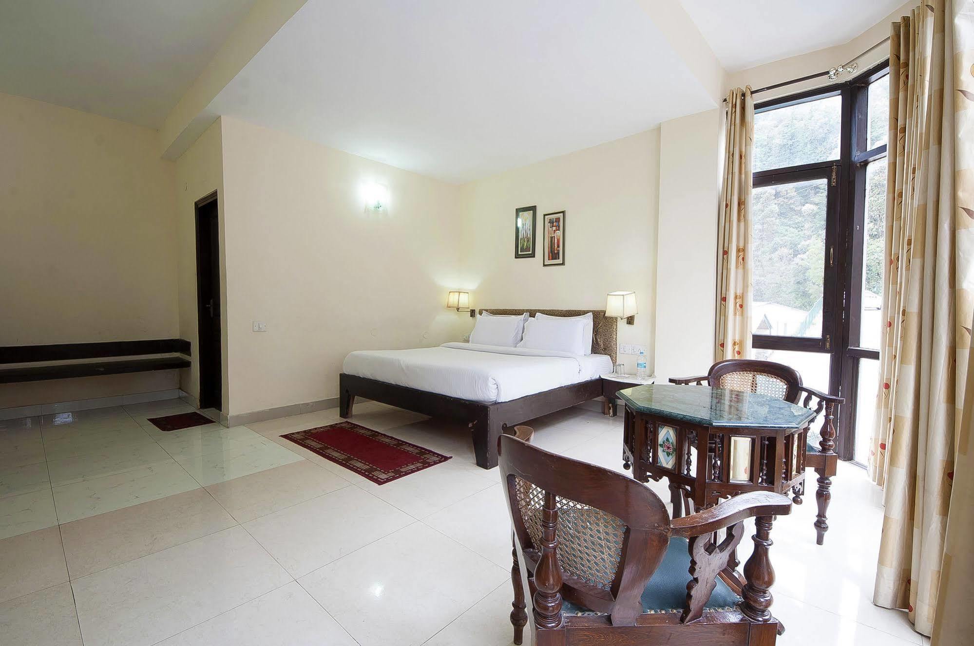 Natureraga Fernhill Resort Чейл Екстер'єр фото